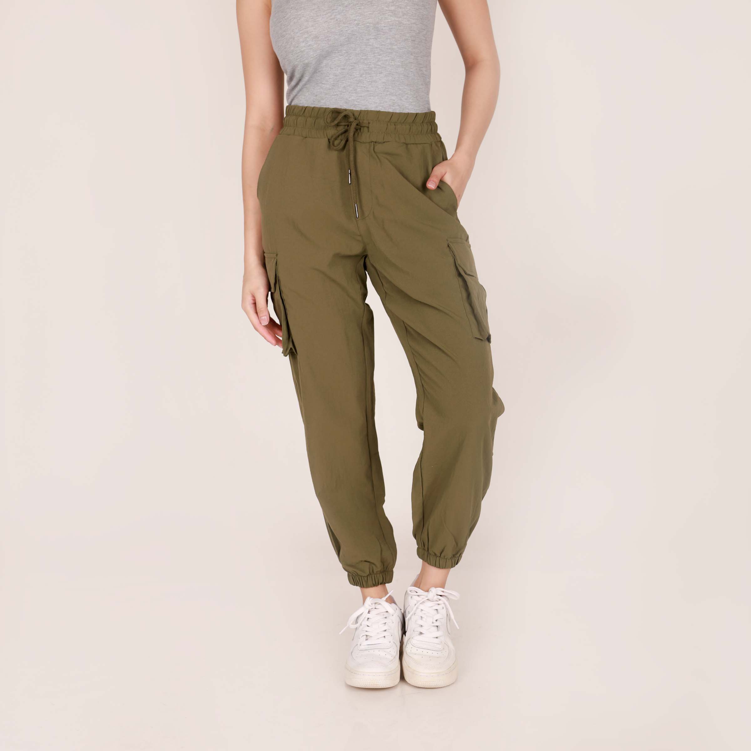 jogger pants